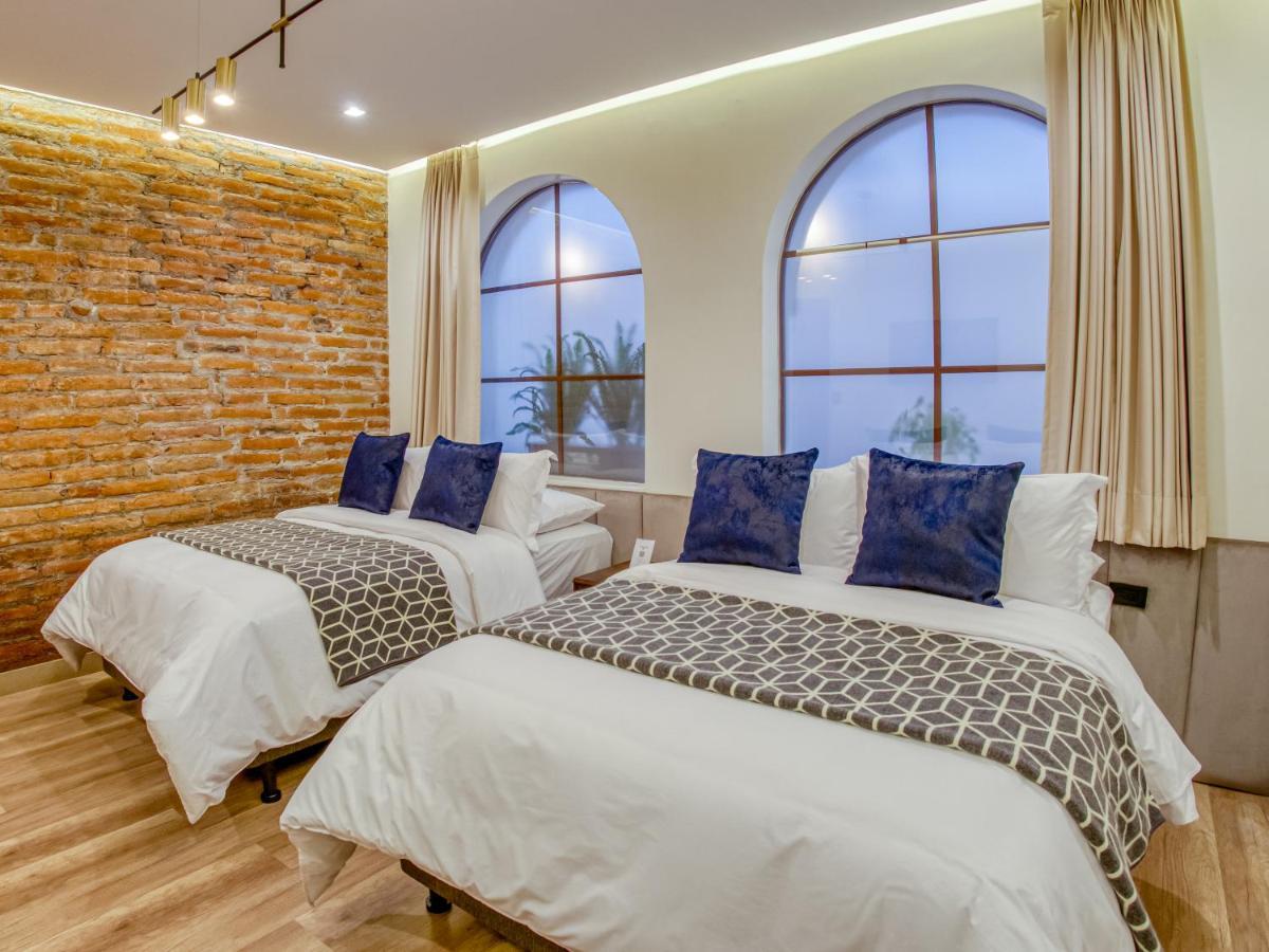 Wanderlot - Hotel Plaza Central Riobamba Dış mekan fotoğraf